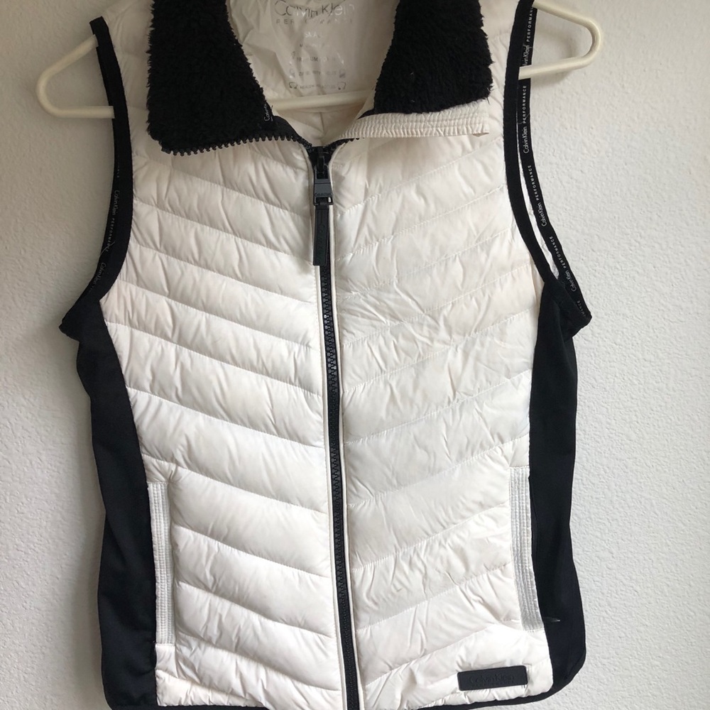 Calvin Klein white puffy vest. Size small